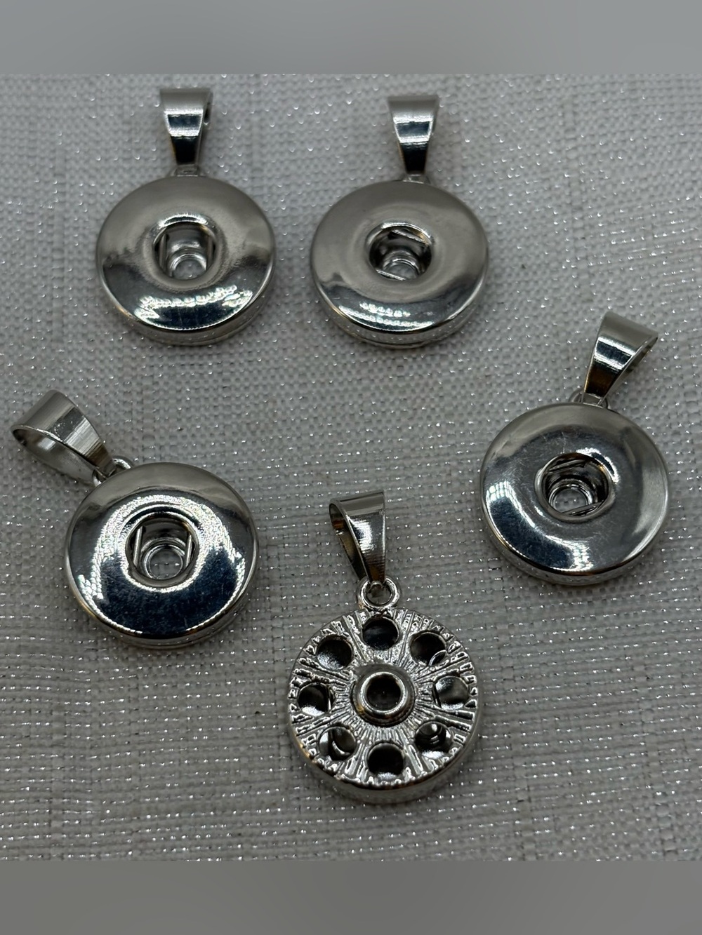 SALE - Simple Necklace Snap Button Charm Bases - Set of 5 - Oh Snap!